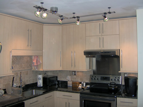 custome kitchen cabinets